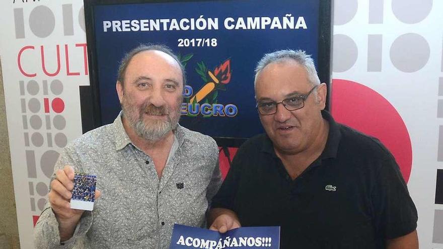 Carlos García-Alén y Óscar Paredes en la presentación de la campaña de abonados. // Rafa Vázquez