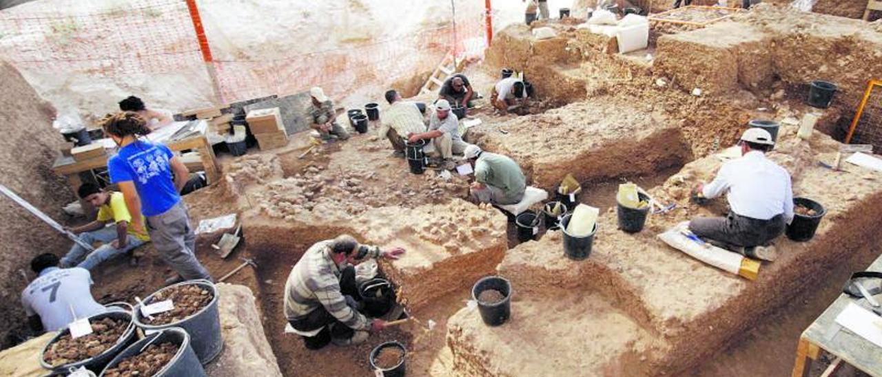 Vista general del yacimiento arqueológico de Nesher Ramla, donde han aparecido los restos.