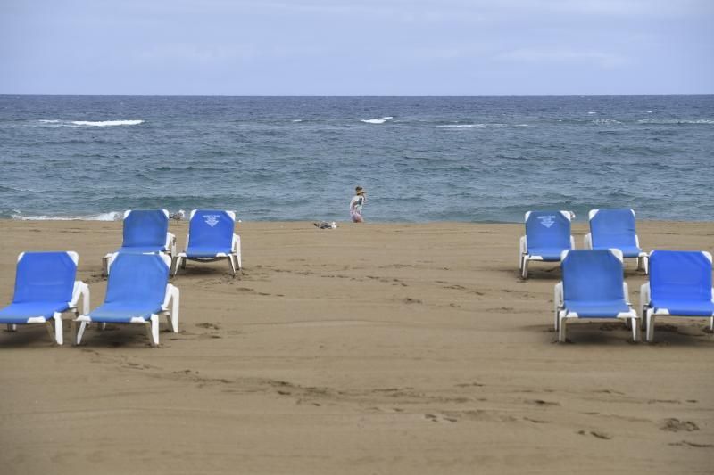 12-06-19 LAS PALMAS DE GRAN CANARIA. PLAYA DE LAS CANTERAS. LAS PALMAS DE GRAN CANARIA. METEOROLOGIA. Playa de Las Canteras.  Fotos: Juan Castro.  | 12/06/2019 | Fotógrafo: Juan Carlos Castro