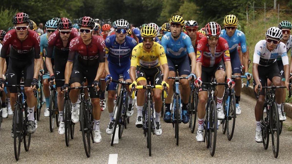 Todos irán hoy a la caza de Alaphilippe (amarillo)