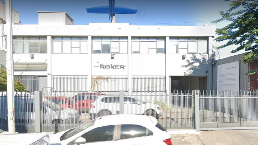 Fachada de la sede central de la empresa Roker, en Buenos Aires (Argentina).