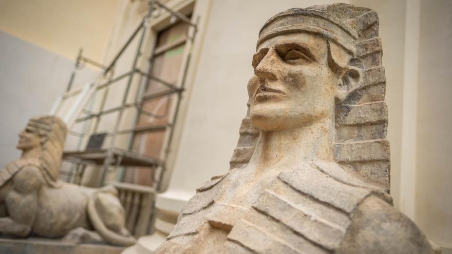 El ministro Torres presenta el Templo Masónico como un monumento a la libertad
