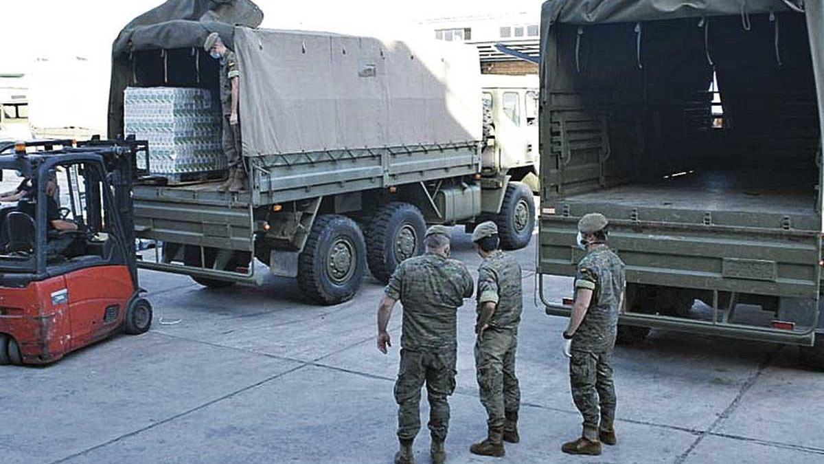 Ejército de Tierra transportó 37.000 kilos del Banco de Alimentos de Mallorca.