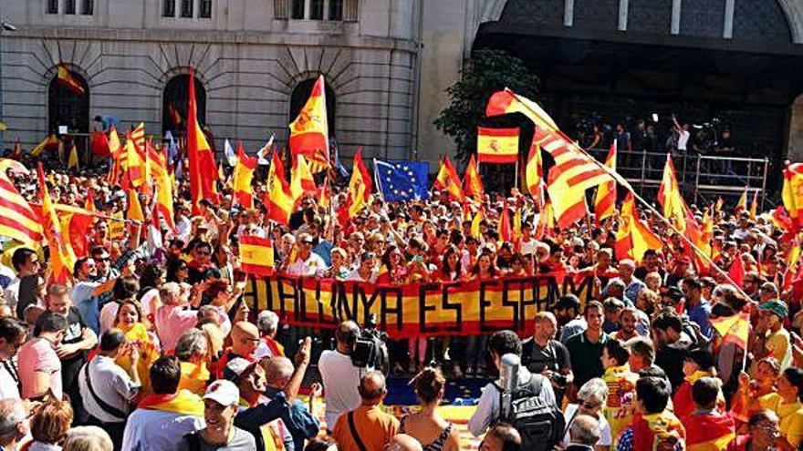 Manifestació unionista a Barcelona l&#039;octubre del 2017.