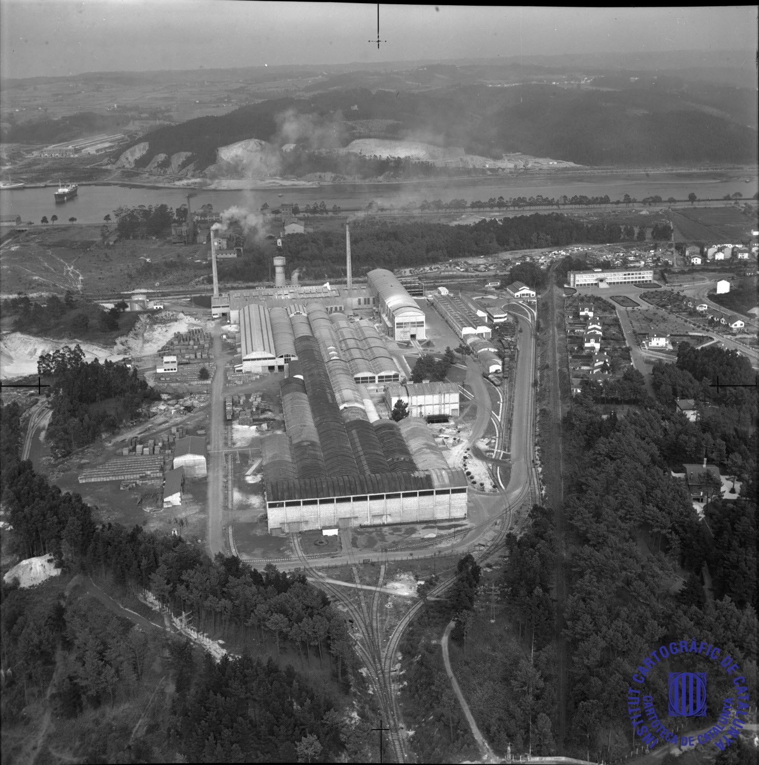 Un vuelo al pasado: así era Asturias, desde el aire, en 1962