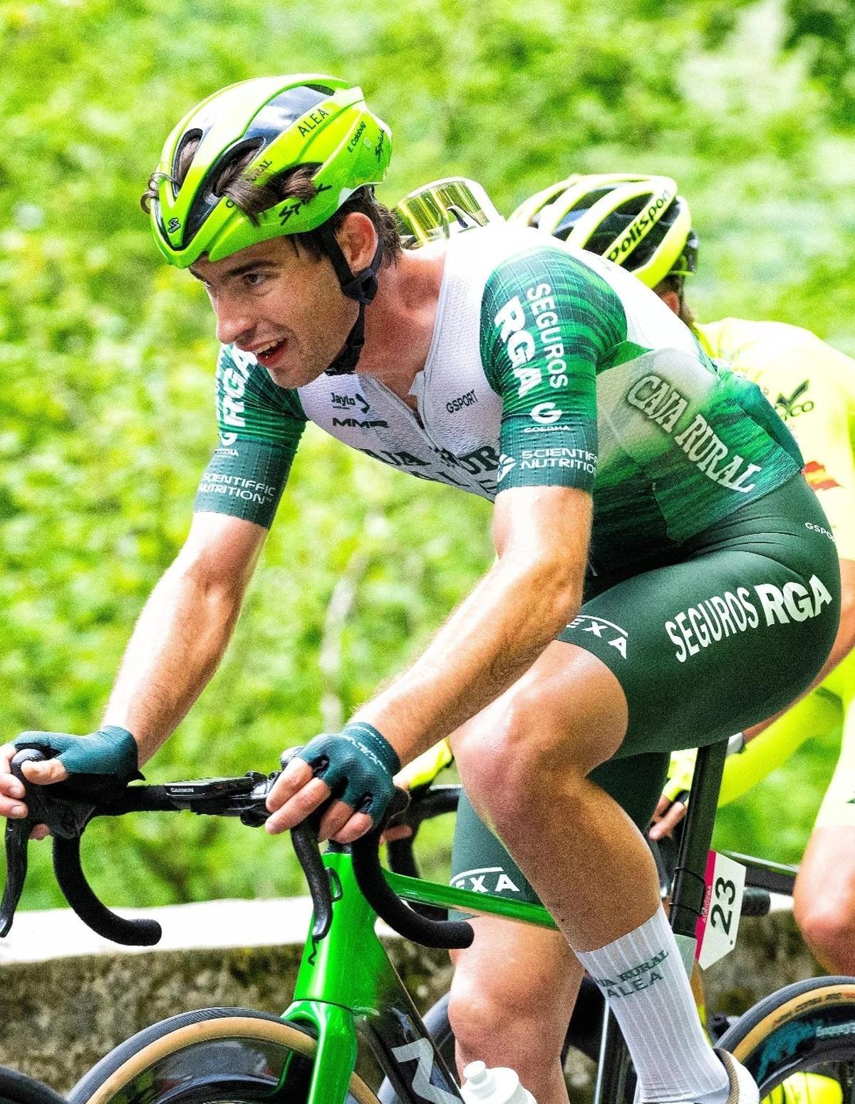 El ciclista ontinyentí Estanislao Calabuig en una carrera.