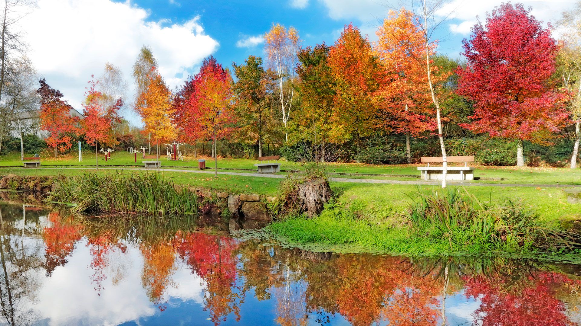 Río Anllóns ao seu paso pola área recreativa de Gabenlle, na Laracha.