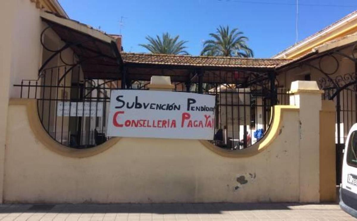 Protesta por el impago del Consell en Alboraia en el año 2019.