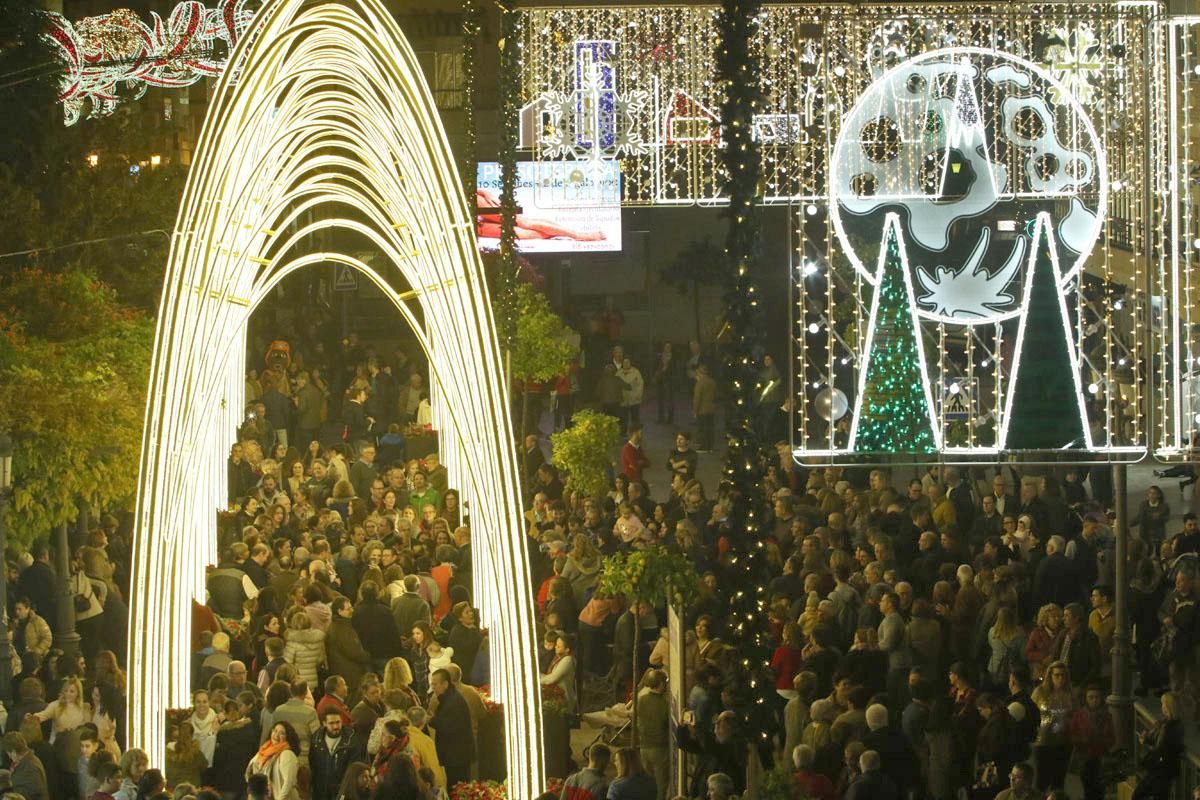 Inauguración del alumbrado navideño de Puente Genil