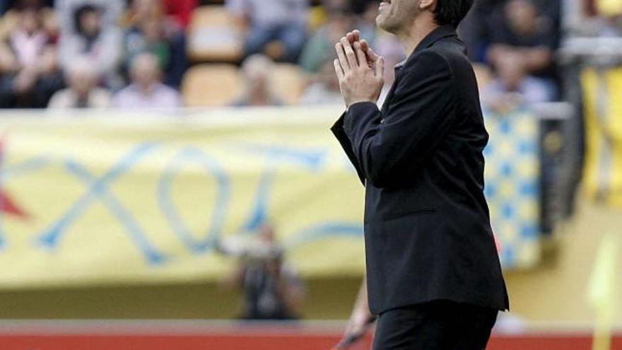 Juan Ramón Muñiz, durante el desarrollo de un partido de la pasada temporada lejos de La Rosaleda.