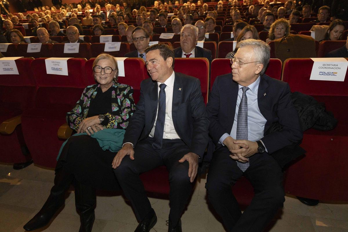 La Policía Nacional conmemora en Alicante el 202 aniversario de su creación
