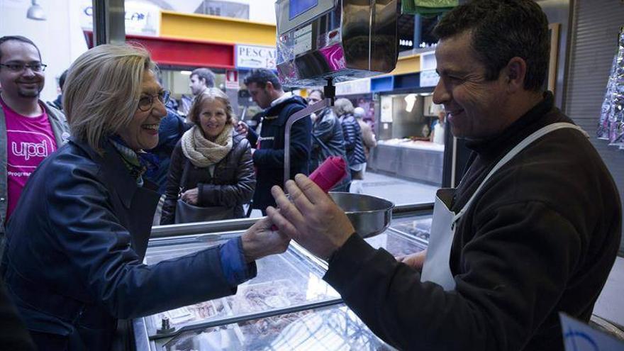 Rosa Díez pide a los andaluces que ejerzan de forma responsable el derecho a decidir