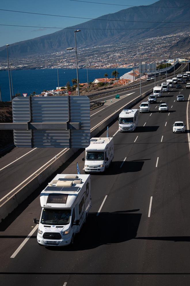 Manifestación de autocaravanas en Tenerife