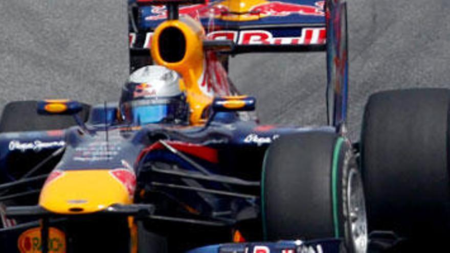 Un monoplaza de Red Bull en carrera.