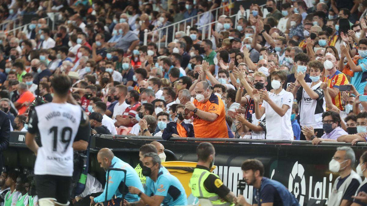 Afición del Valencia CF en el partido contra el Real Madrid