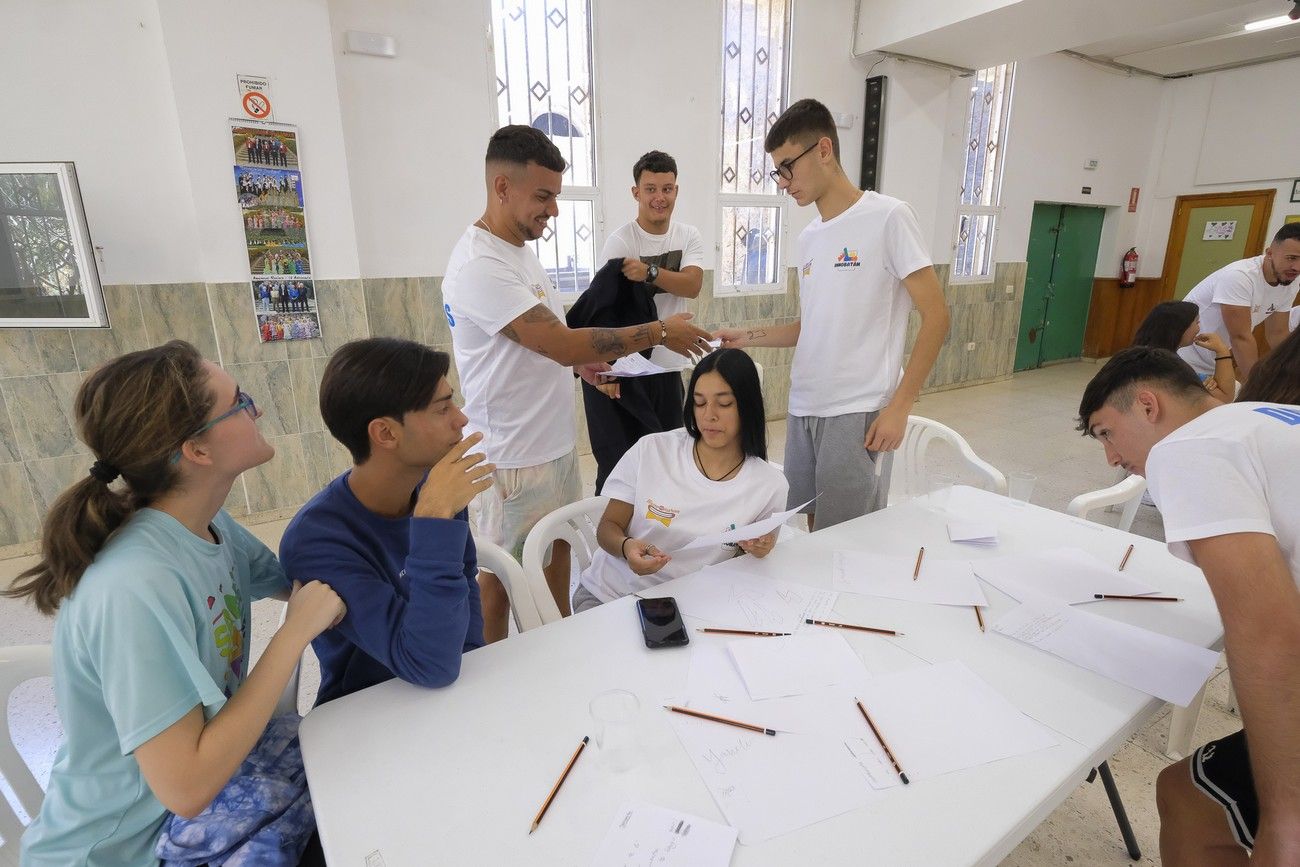 Los jóvenes de El Batán ponen rima a las necesidades del barrio