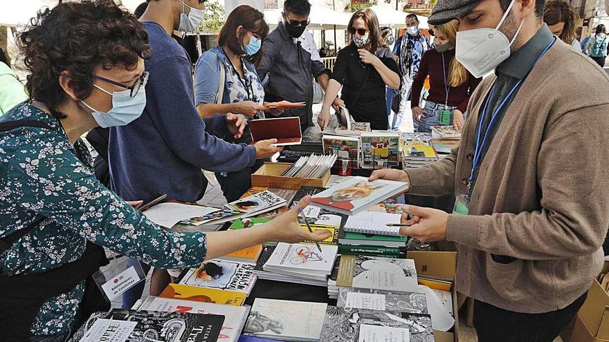 La fira Liberisliber de Besalú, ahir.