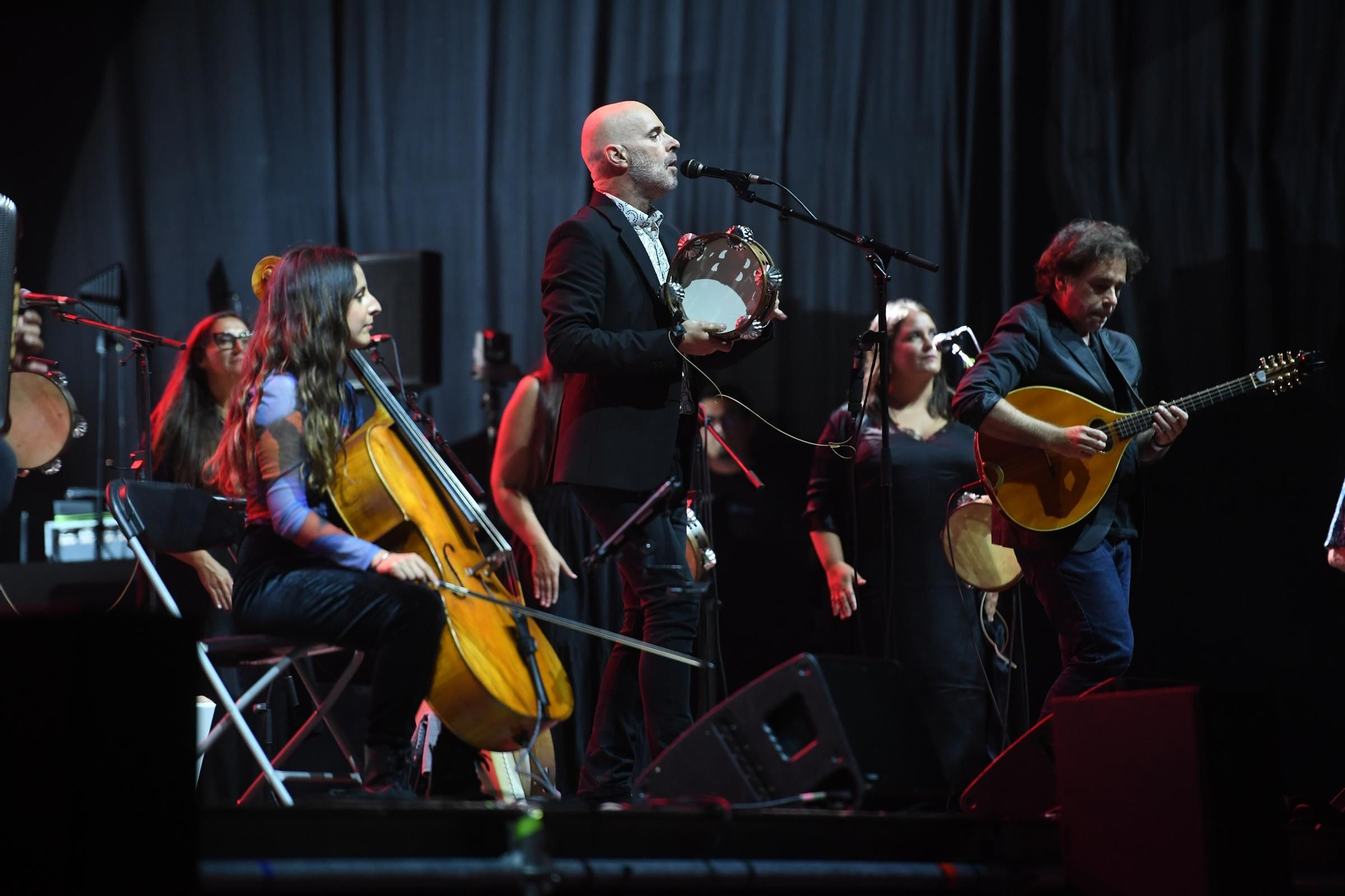 María Pita se entrega a la música gallega con Xabier Díaz