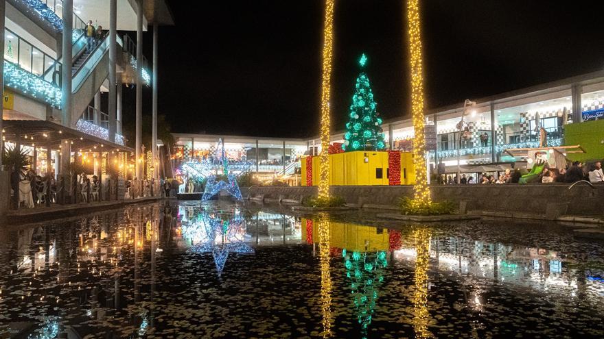 Encendido navideño en el Centro Comercial Las Ramblas
