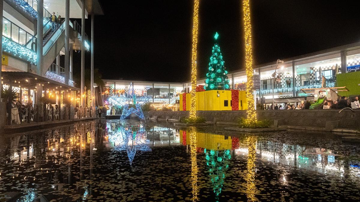 Encendido navideño en el Centro Comercial Las Ramblas