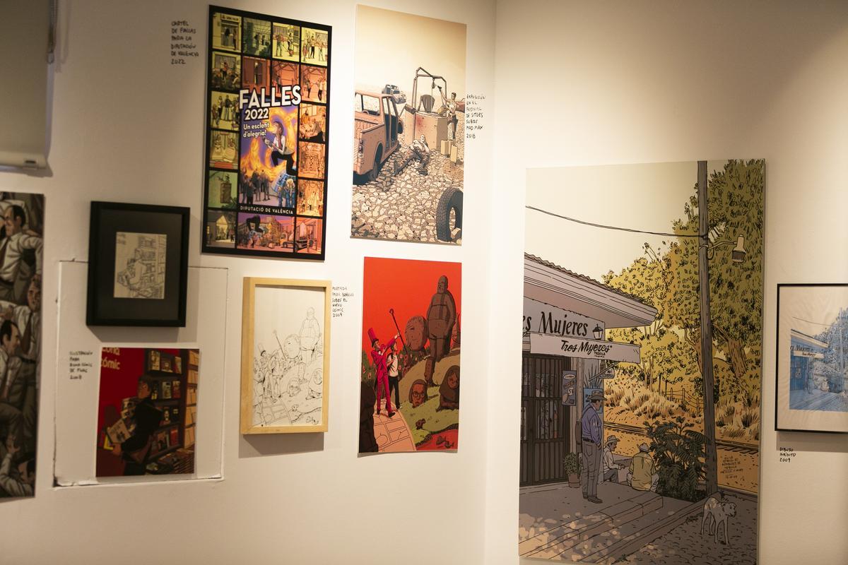 La exposición de Paco Roca en la Sala de Cómic de Avilés: "Dibujante ambulante"