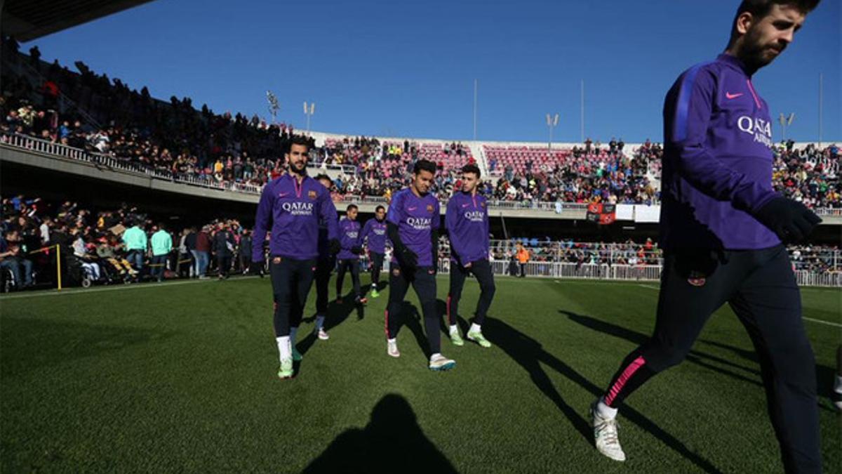 El Barça recibió múltiples muestras de apoyo en el entrenamiento del Mini