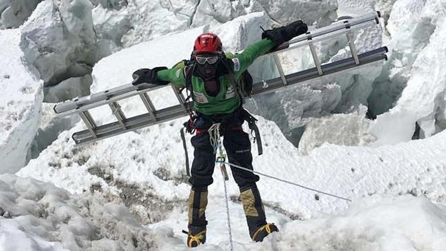 Txikon retoma su gran reto en el Everest