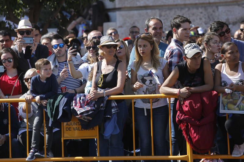 Búscate en la mascletà del 2 de marzo