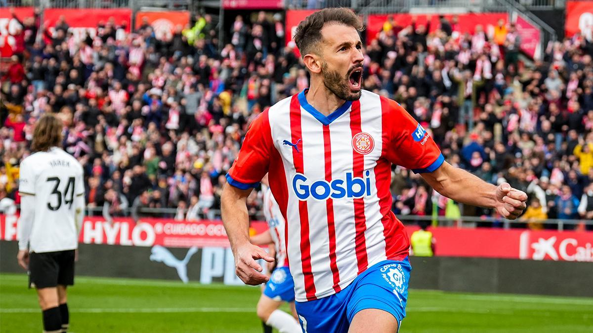 Stuani celebra el gol al valencia