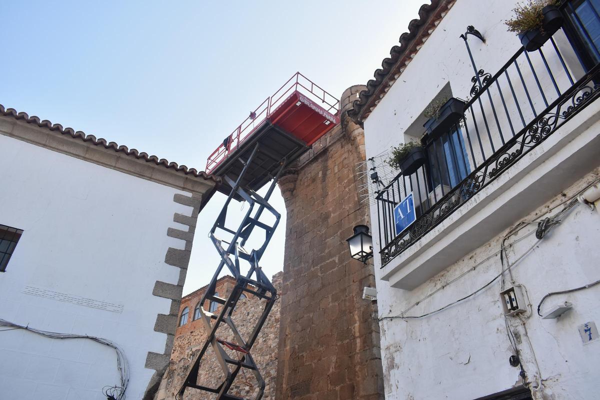 Galería | El Arco de la Estrella de Cáceres cierra por las mañanas Galería | El Arco de la Estrella de Cáceres cierra por las mañanas