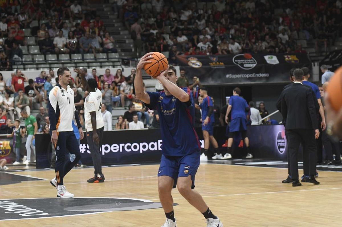 Todas las imágenes del Real Madrid - Barcelona en la Supercopa de Murcia