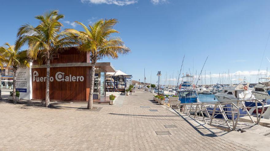 Zona comercial Puerto Calero, en el municipio de Tías.