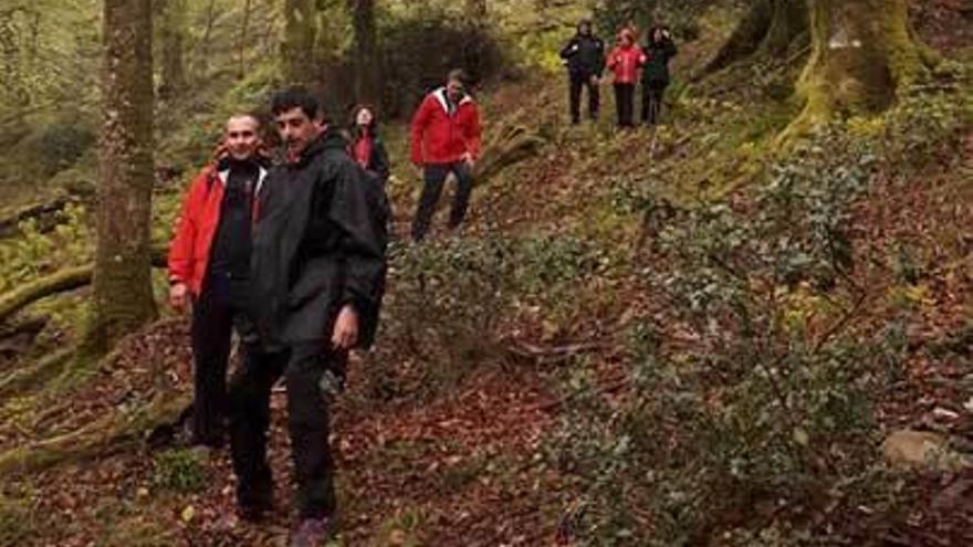 Varios excursionistas en una de las salidas de abril.