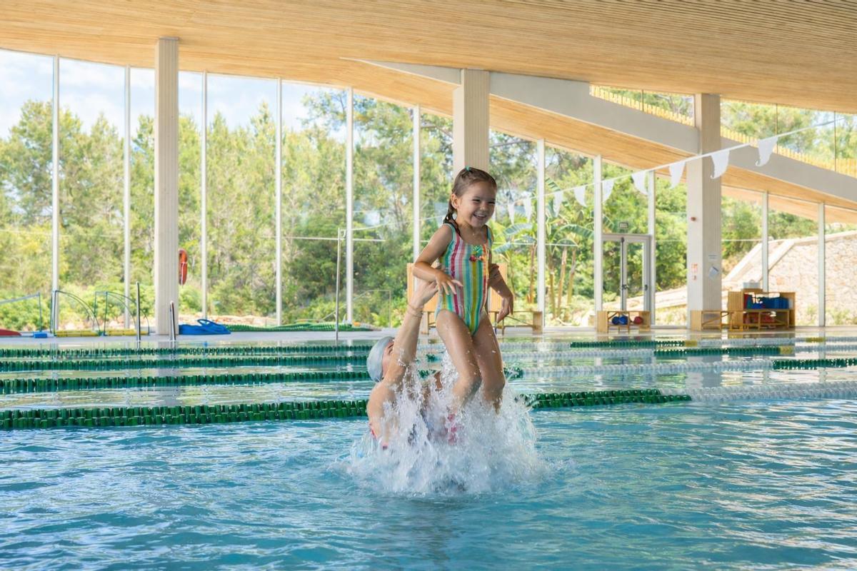 Las actividades acuáticas combinan deporte y diversión.