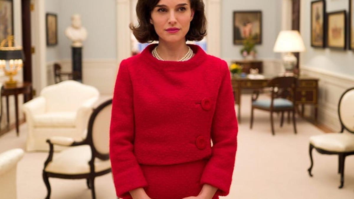 Natalie Portman lo borda como Jackie