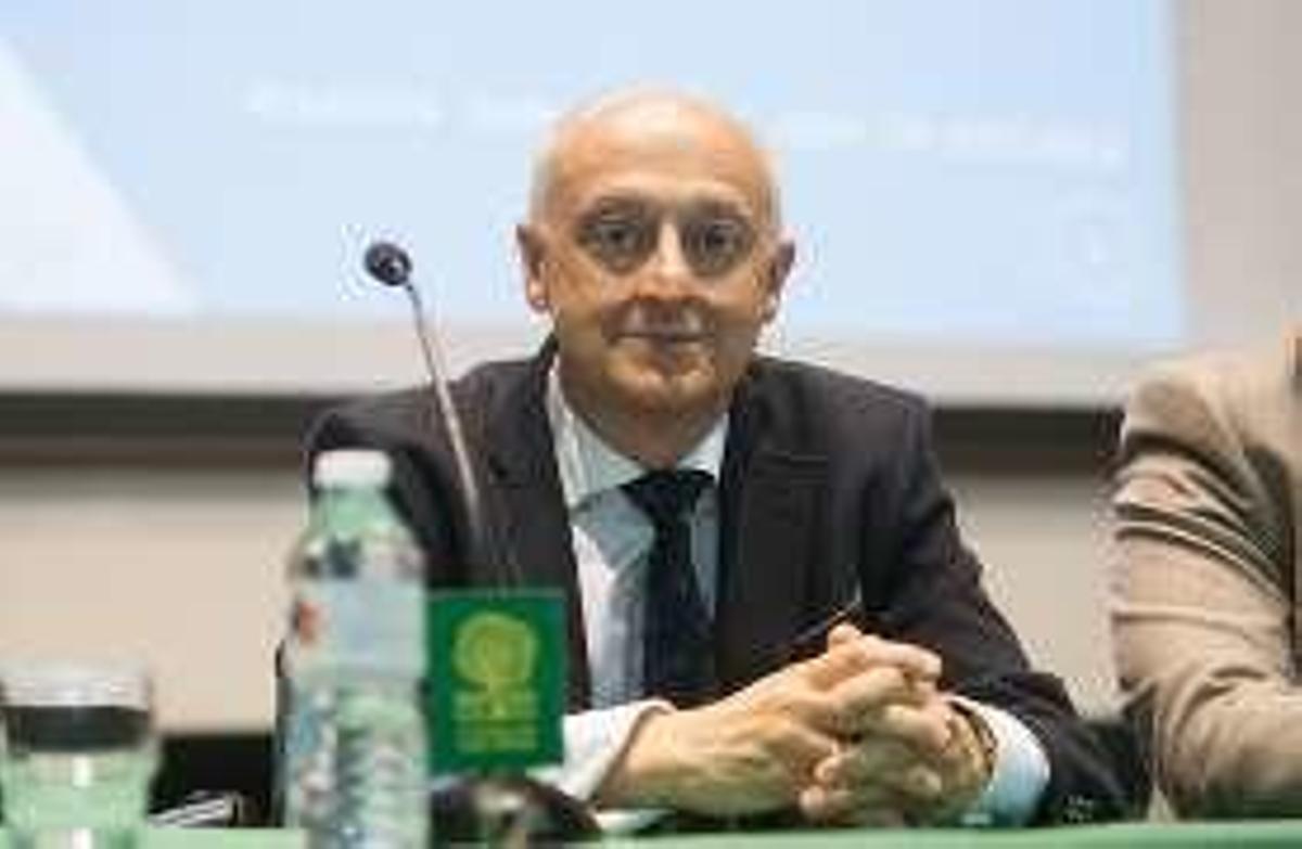 El Club del periódico: Al servicio de los mayores