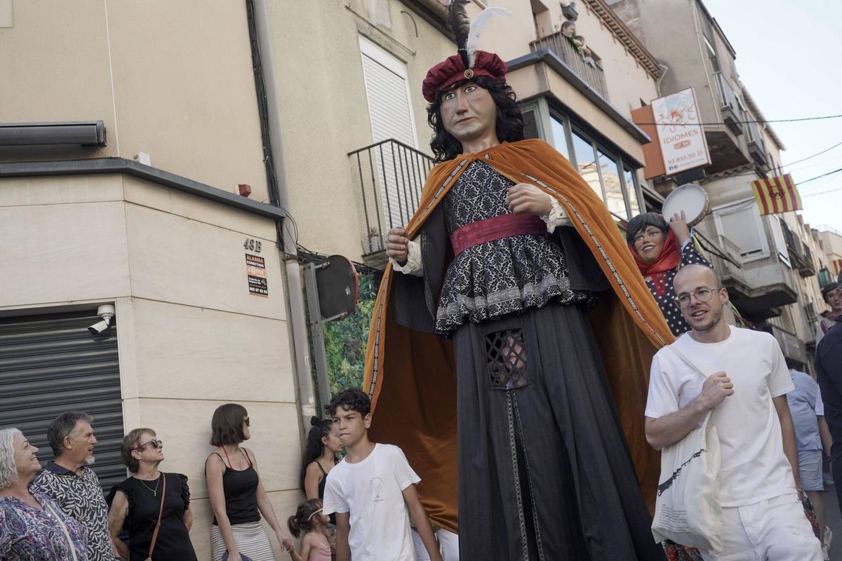 SANT VICENÇ DE CASTELLET . FESTA MAJOR XXXII TROBADA GEGANTS . ESBART ESCOLA DE DANSA . PIKBE PELS CARERS . CERCAVILA