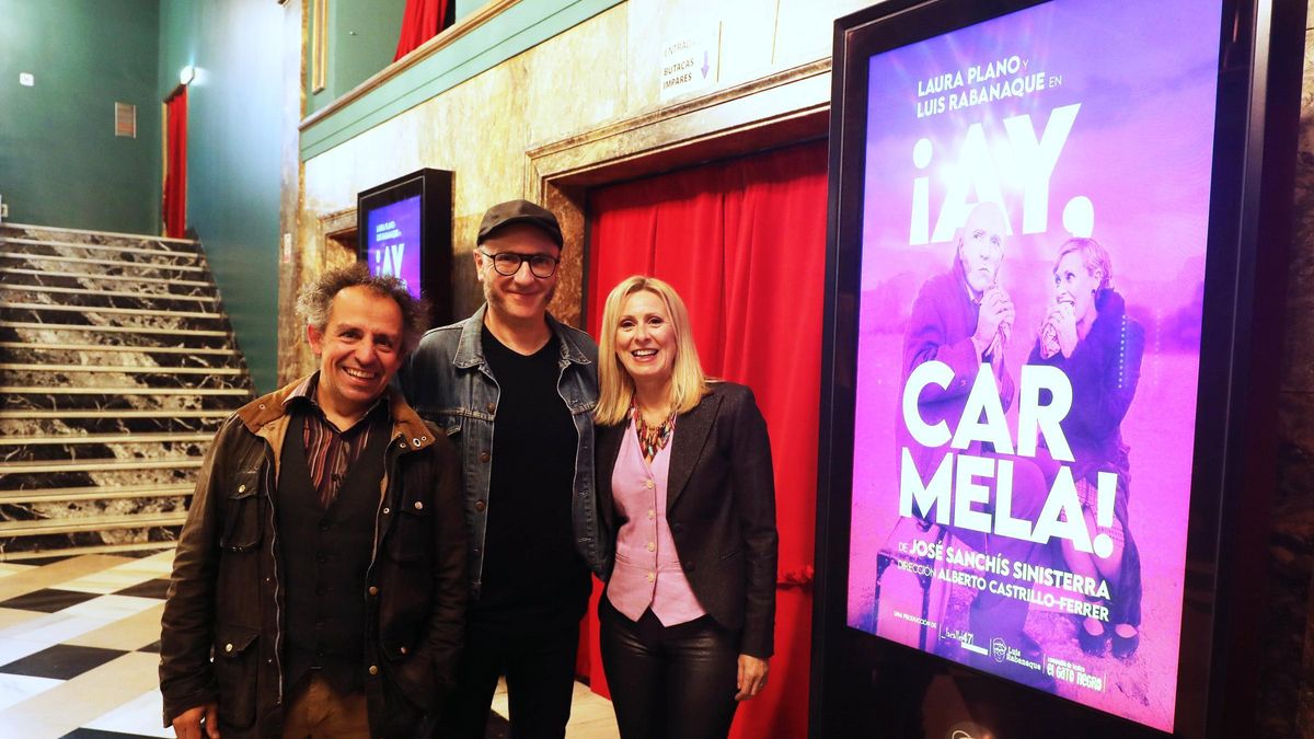 Alberto Castrillo-Ferrer, Luis Rabanaque y Laura Plano, este martes en la presentación de la obra en el Teatro Principal de Zaragoza.
