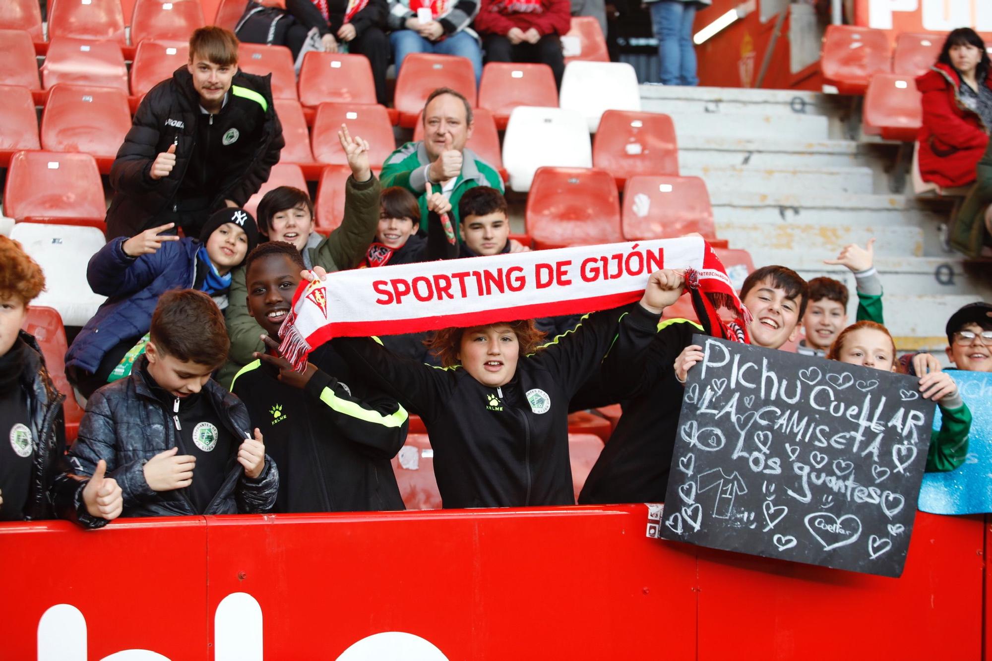 En imágenes: Así fue el Sporting-Huesca en El Molinón