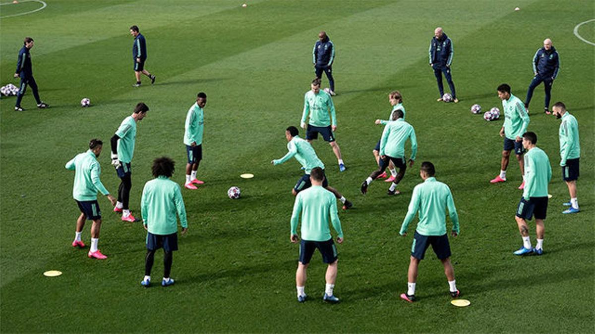 Último entrenamiento del Madrid antes del encuentro frente al City