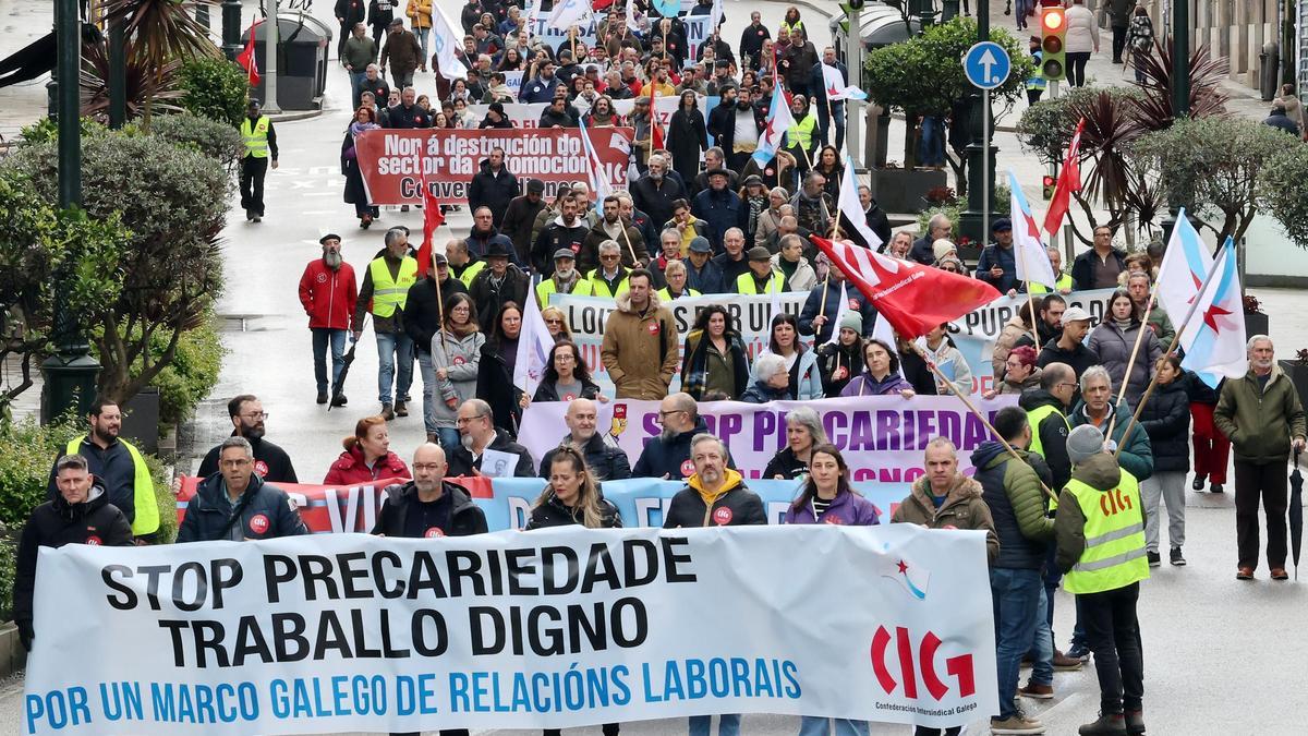 Vigo (La Doblada, La Farola). Manifestación convocada por el sindicato gallego nacionalista CIG por el "Día da Clase Obreira Galega".