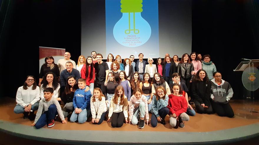 Un instituto de Cullera gana el premio de innovación educativa de Alzira