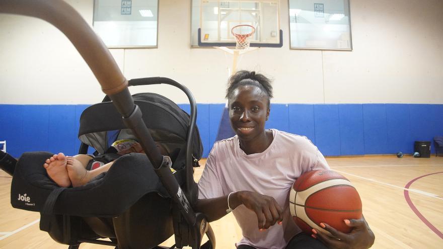 Magali Mendy torna a entrenar després de ser mare