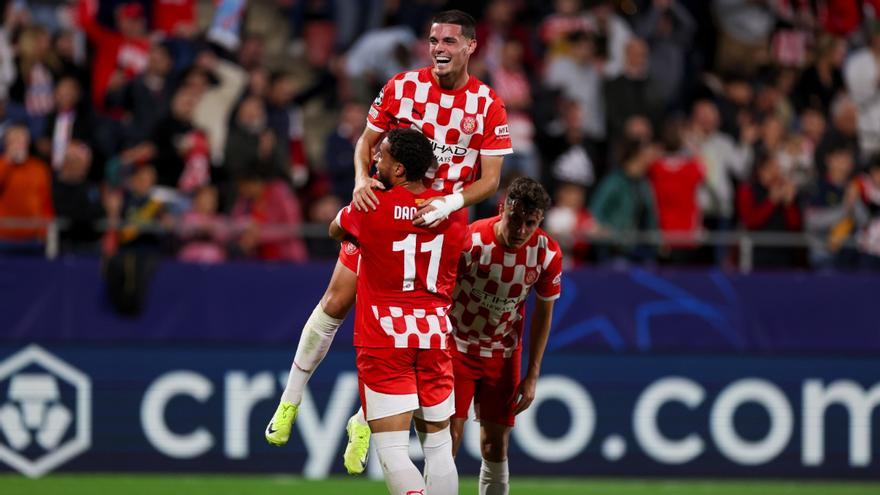 Resumen, goles y highlights del Girona 2 - 0 Slovan Bratislava de la jornada 3 de la Champions League