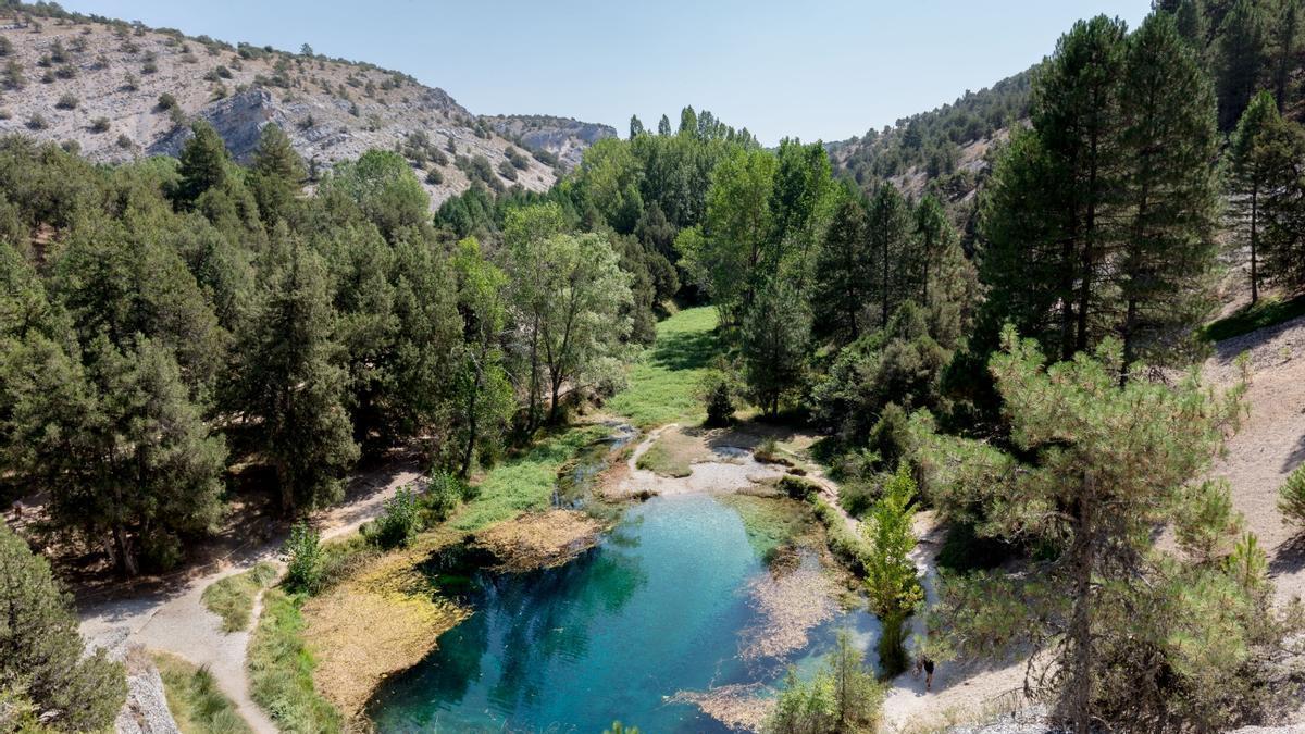 Monumento Natural de la Fuentona, lugar de nacimiento del río Abión. Soria