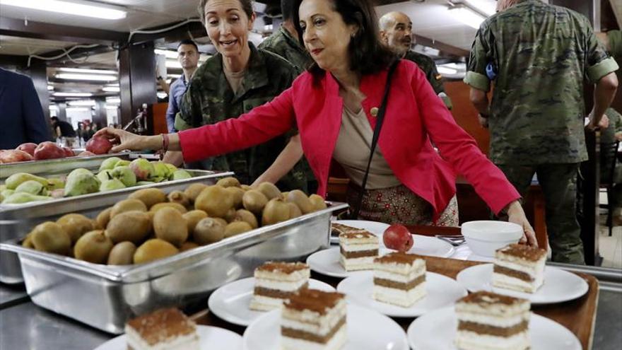 La ministra Robles visita a ‘la Aragón’ en Líbano