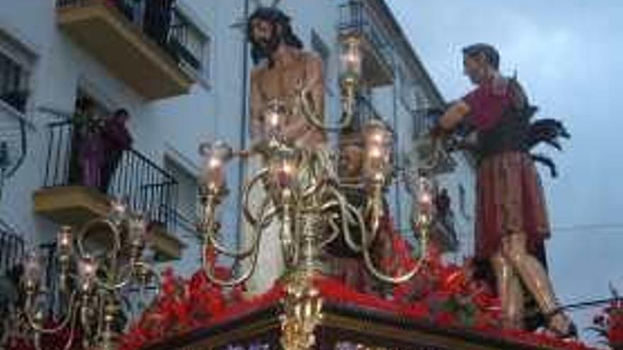 Jesús de la Columna procesionó ayer por Ronda.