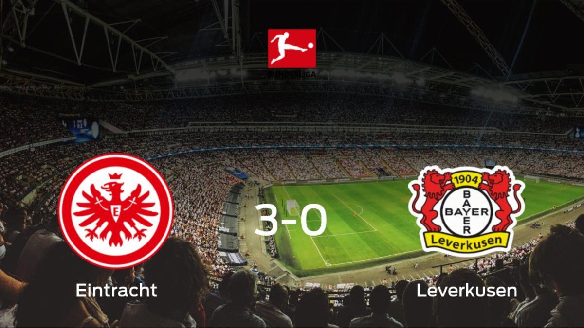 El Eintracht Frankfurt suma tres puntos tras pasar por encima al Bayern Leverkusen (3-0)