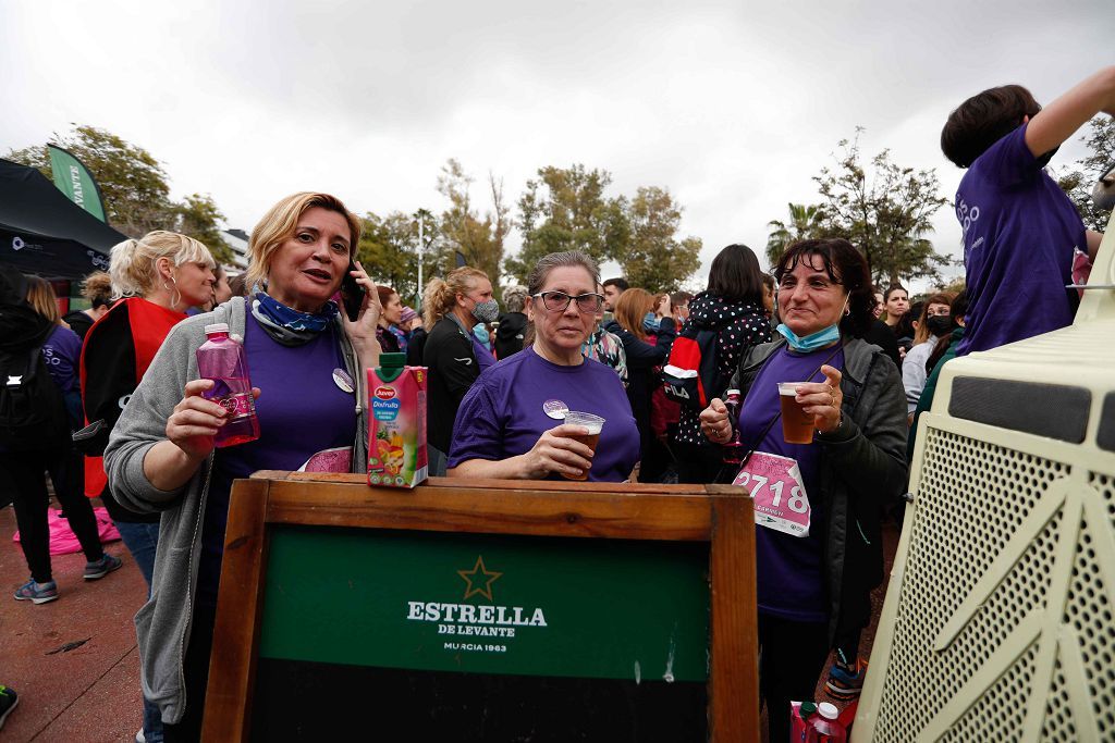 Carrera de la Mujer Murcia 2022: las participantes posan en el photocall