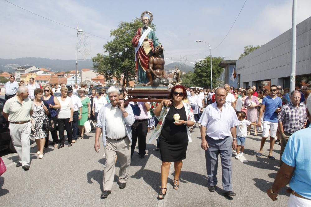 Meira se vuelva en la ofrenda a los marineros